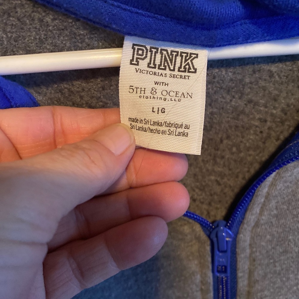 UK pullover - Picture 2 of 2